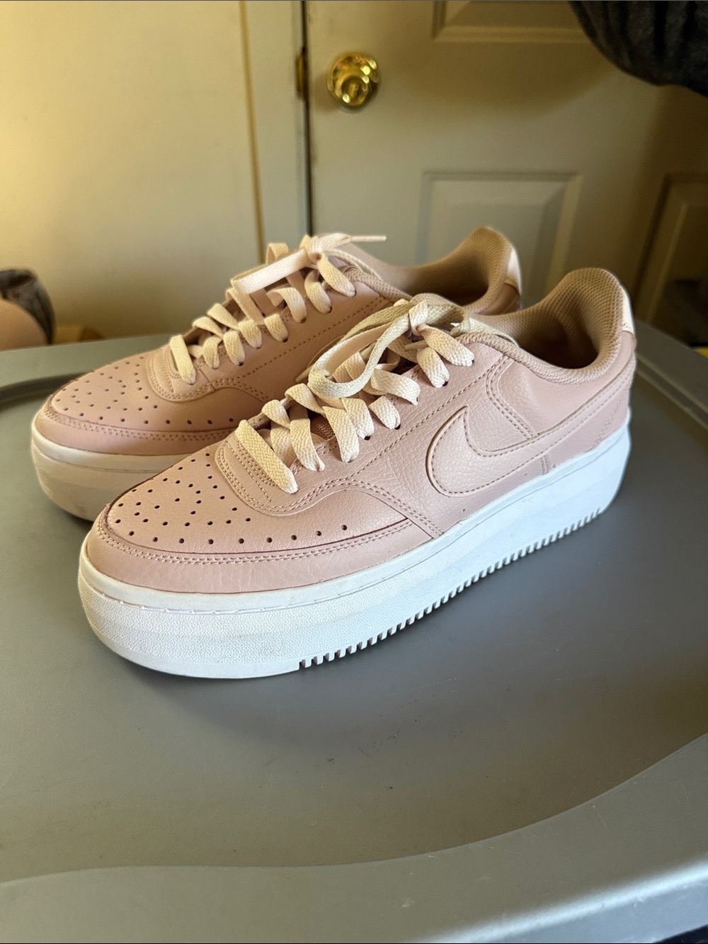 Nike Women’s vision alta